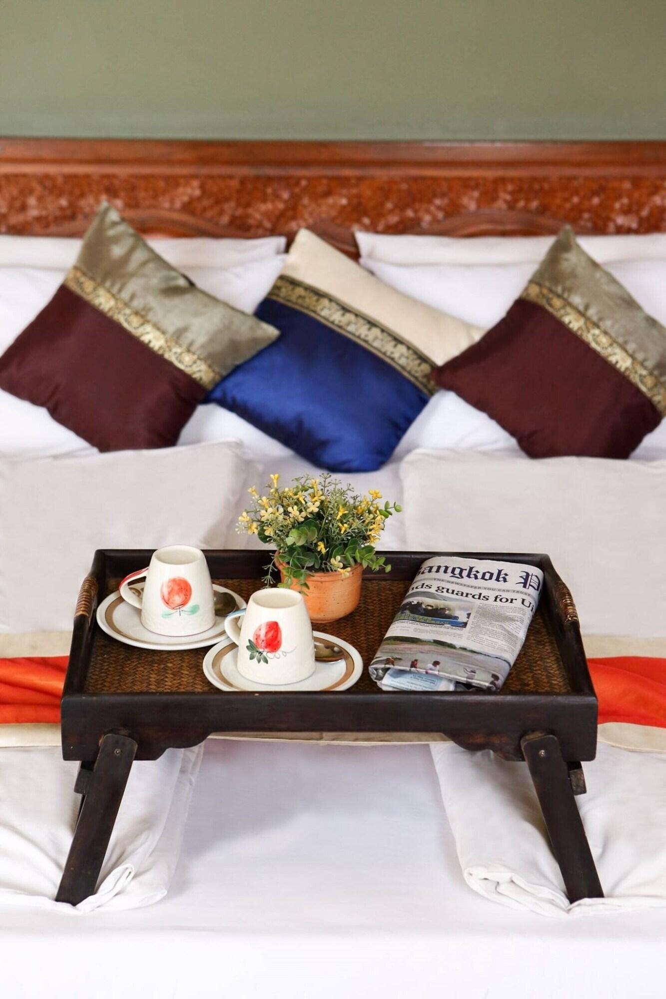 พีเพิล เพลส บูทีค อิน ทาวน์ โฮเทล  Hotel เชียงใหม่ ภายนอก รูปภาพ