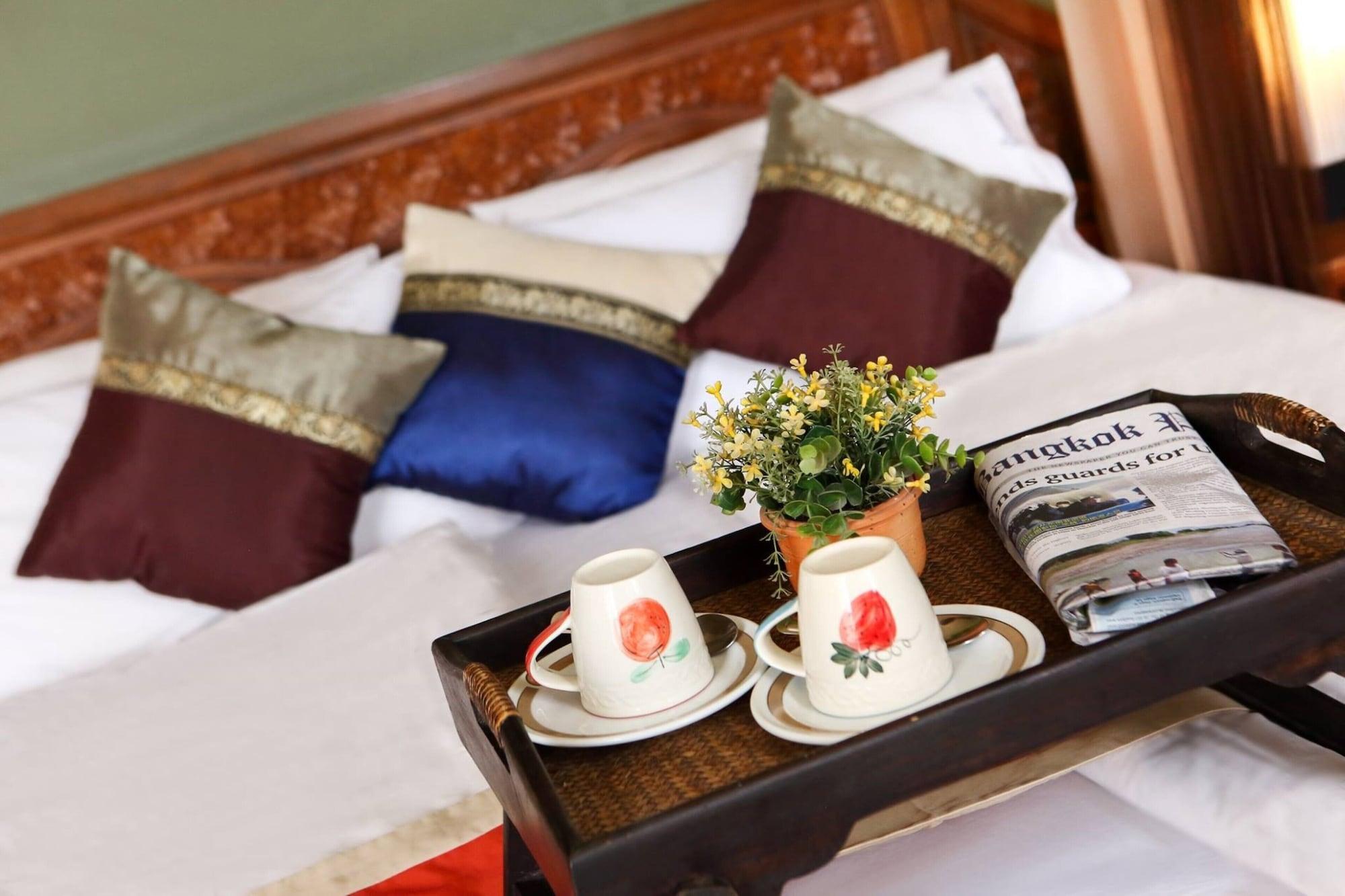 พีเพิล เพลส บูทีค อิน ทาวน์ โฮเทล  Hotel เชียงใหม่ ภายนอก รูปภาพ