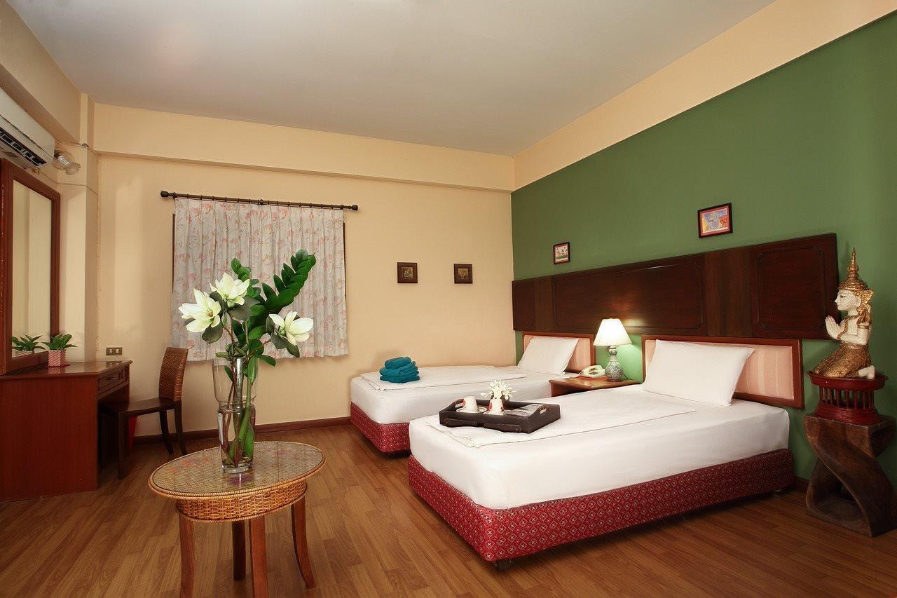 พีเพิล เพลส บูทีค อิน ทาวน์ โฮเทล  Hotel เชียงใหม่ ภายนอก รูปภาพ
